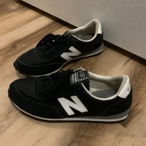 New Balance size 8.5 black suede sneakers